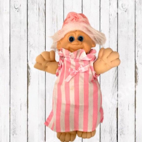 Vintage ABC distribution Troll Doll Pink White Pajama Soft Body Vinyl 1993 - Picture 15 of 16